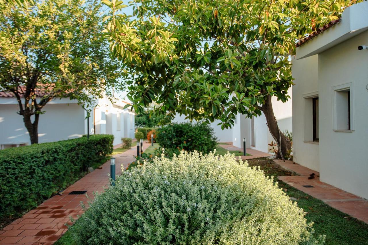 פוסאדה Resort Fior Di Sardegna מראה חיצוני תמונה